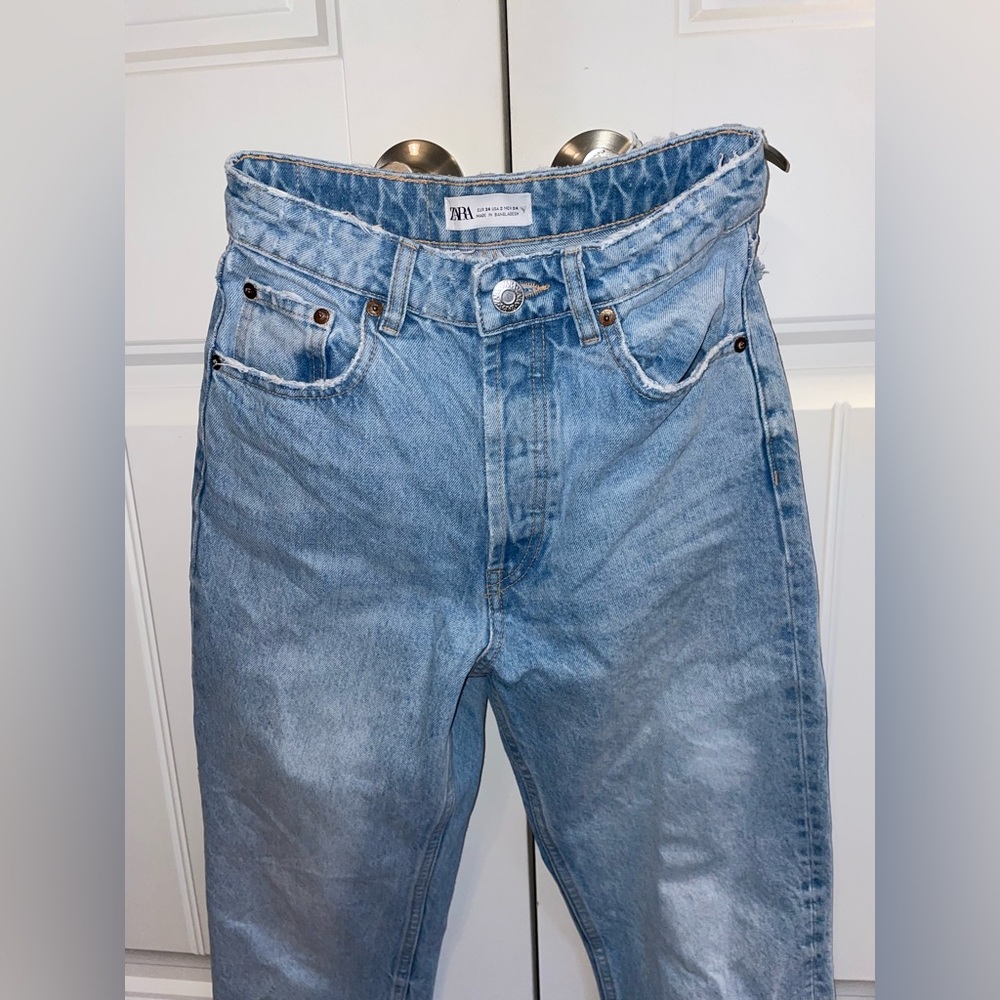 Zara Straight Leg Jeans - Picture 2 of 3